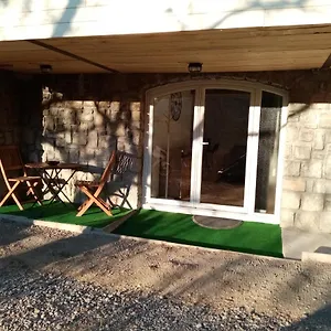  Appartement De Charme Neuf à La Montagne France